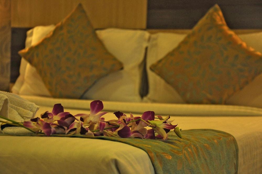 Hotel Madhav International Railway Station Pune