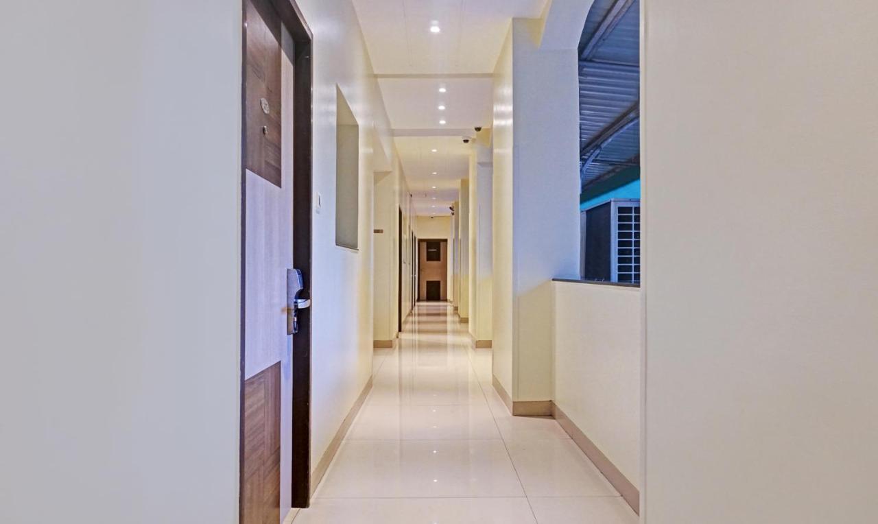 Madhav International Railway Station Hotel 3*