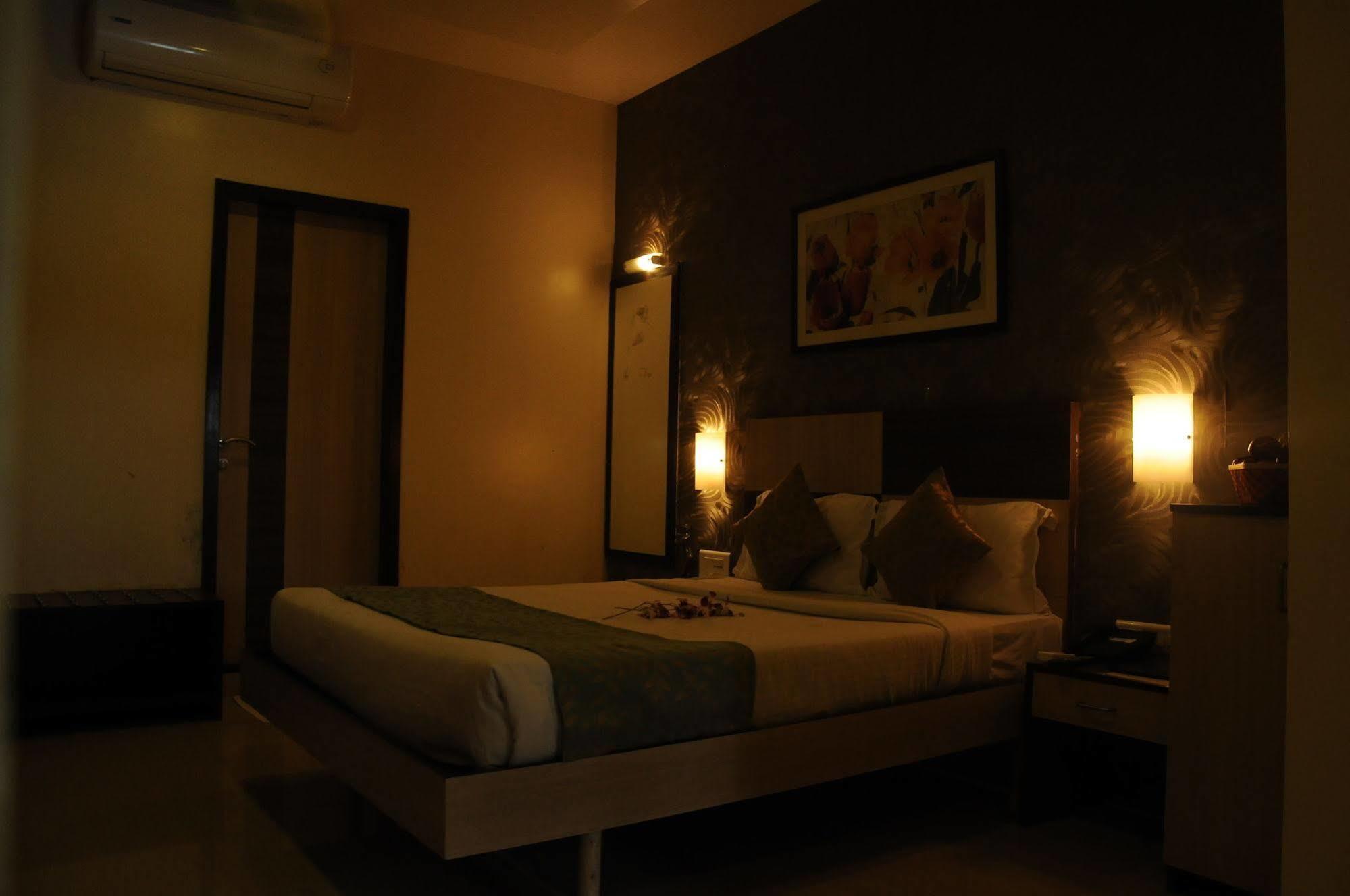 Madhav International Railway Station Hotel Pune
