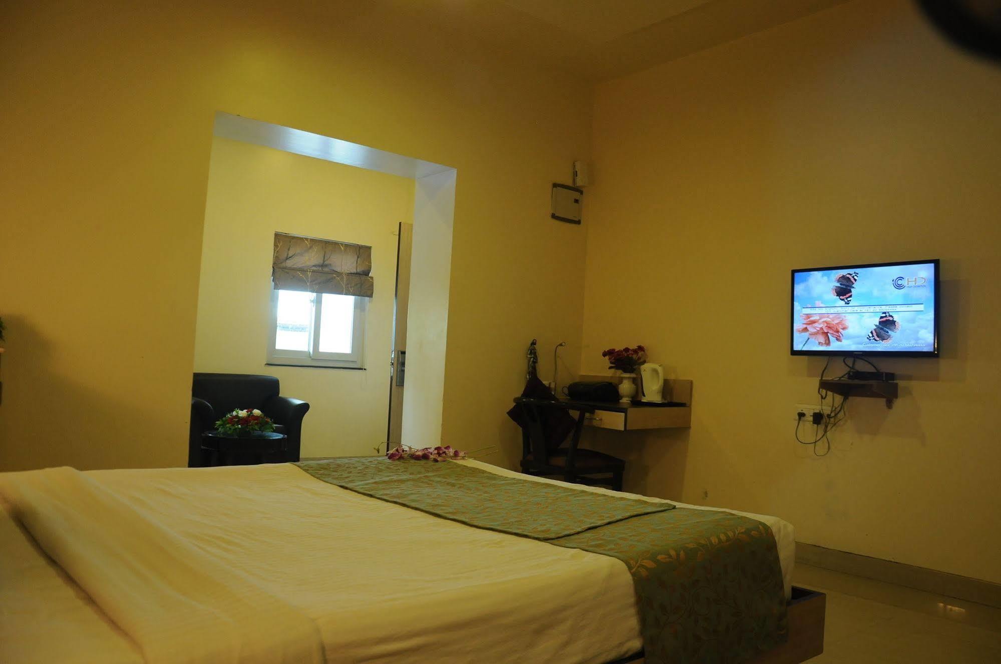 Madhav International Railway Station Hotel Pune