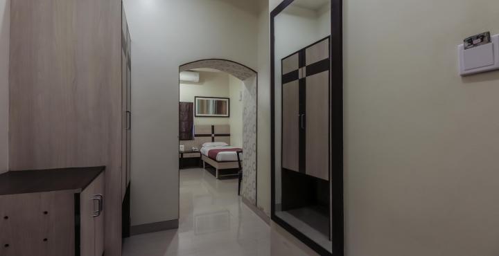 Hotel Madhav International Railway Station 3*